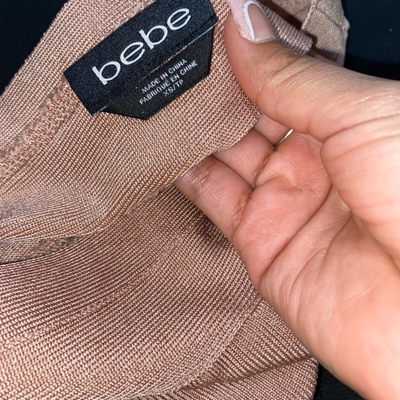 It’s like a nude pink size xs - Picture 2 of 2